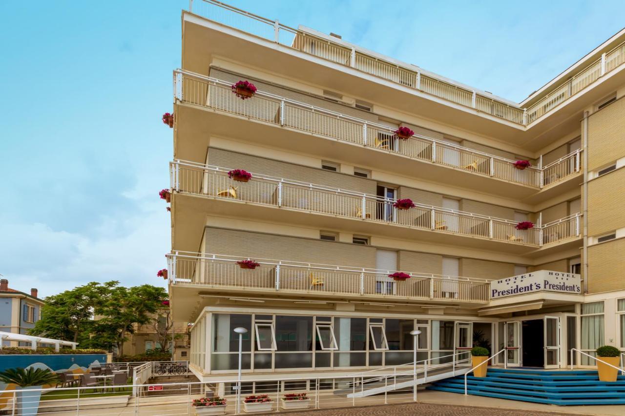 Hotel President'S Pesaro Bagian luar foto