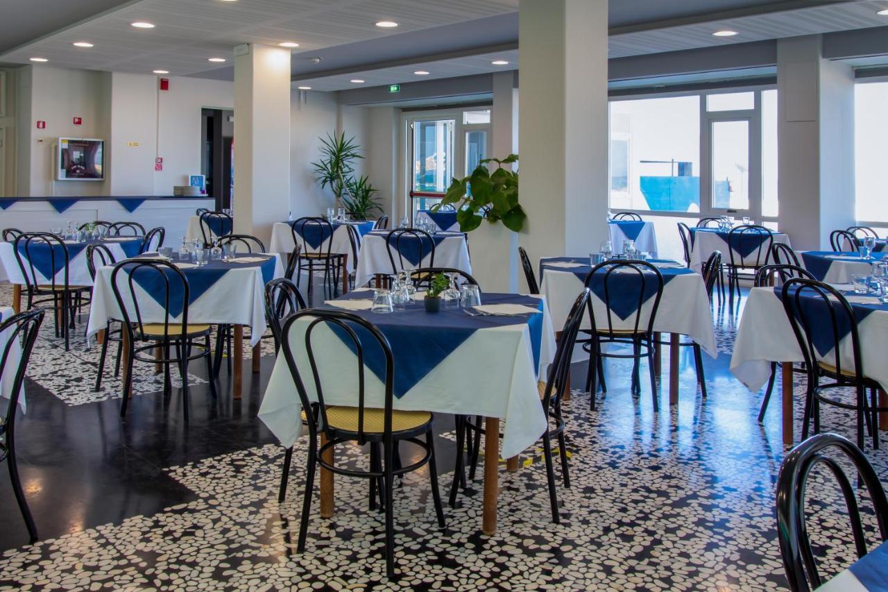 Hotel President'S Pesaro Bagian luar foto