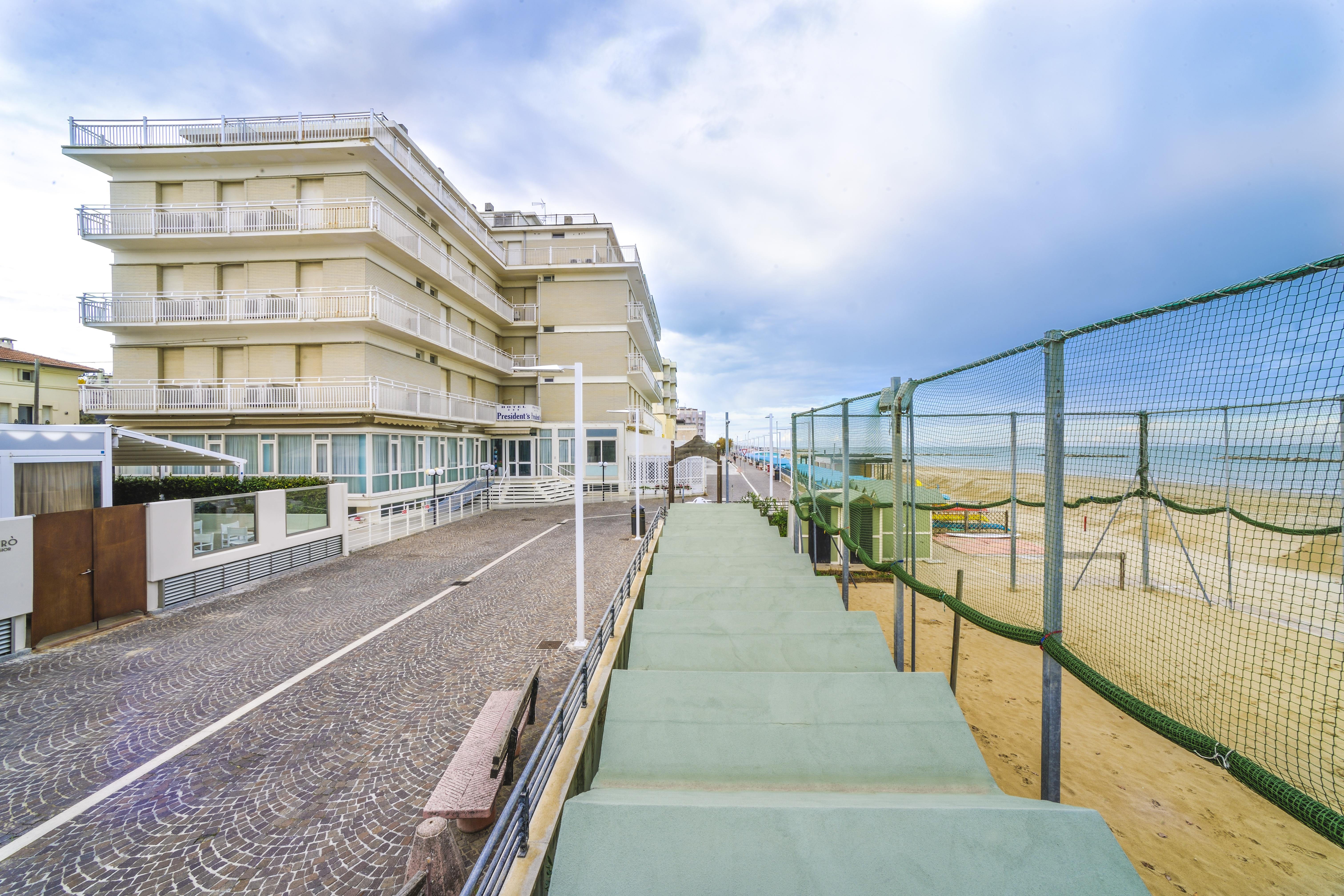 Hotel President'S Pesaro Bagian luar foto