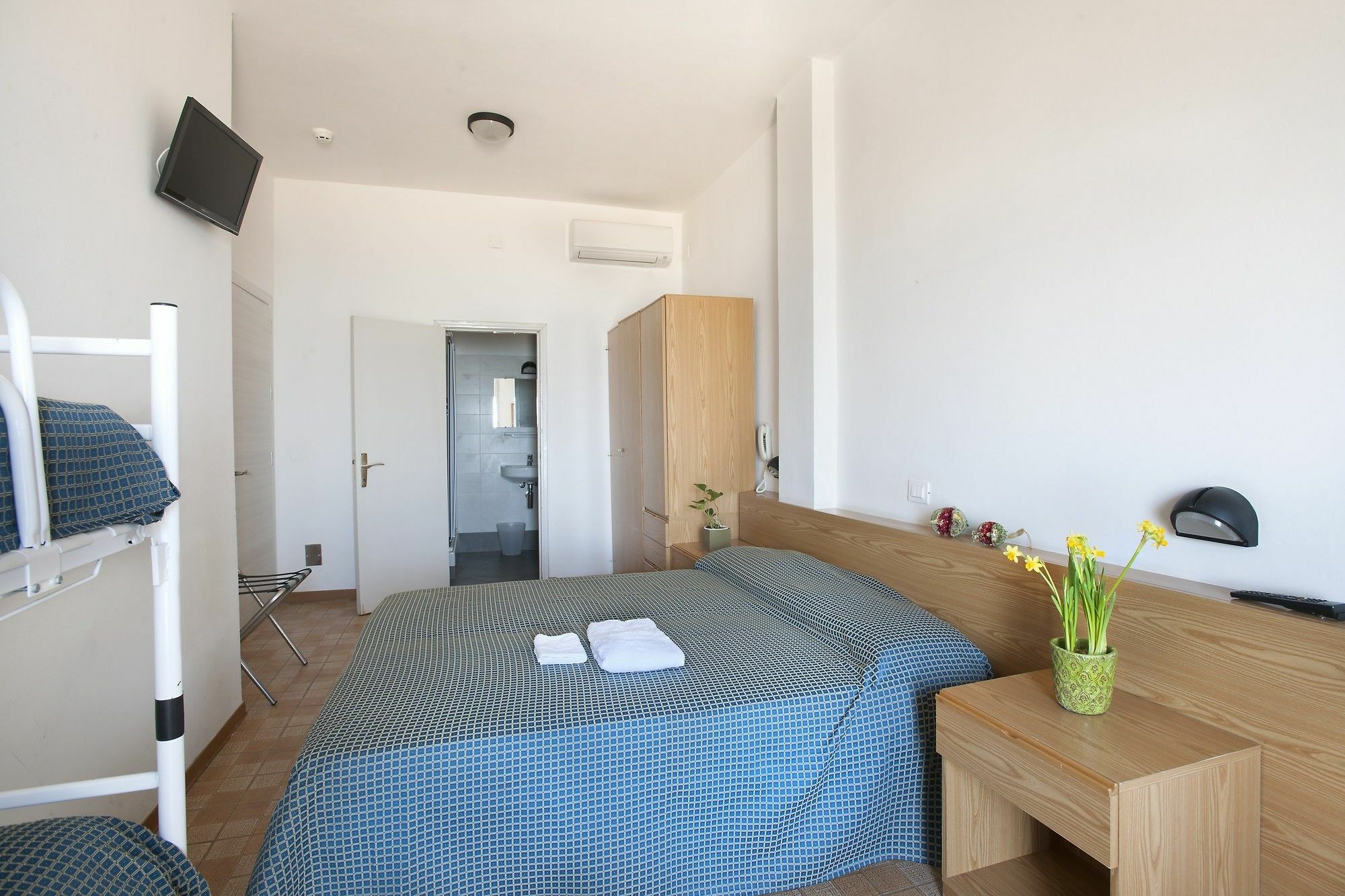 Hotel President'S Pesaro Bagian luar foto