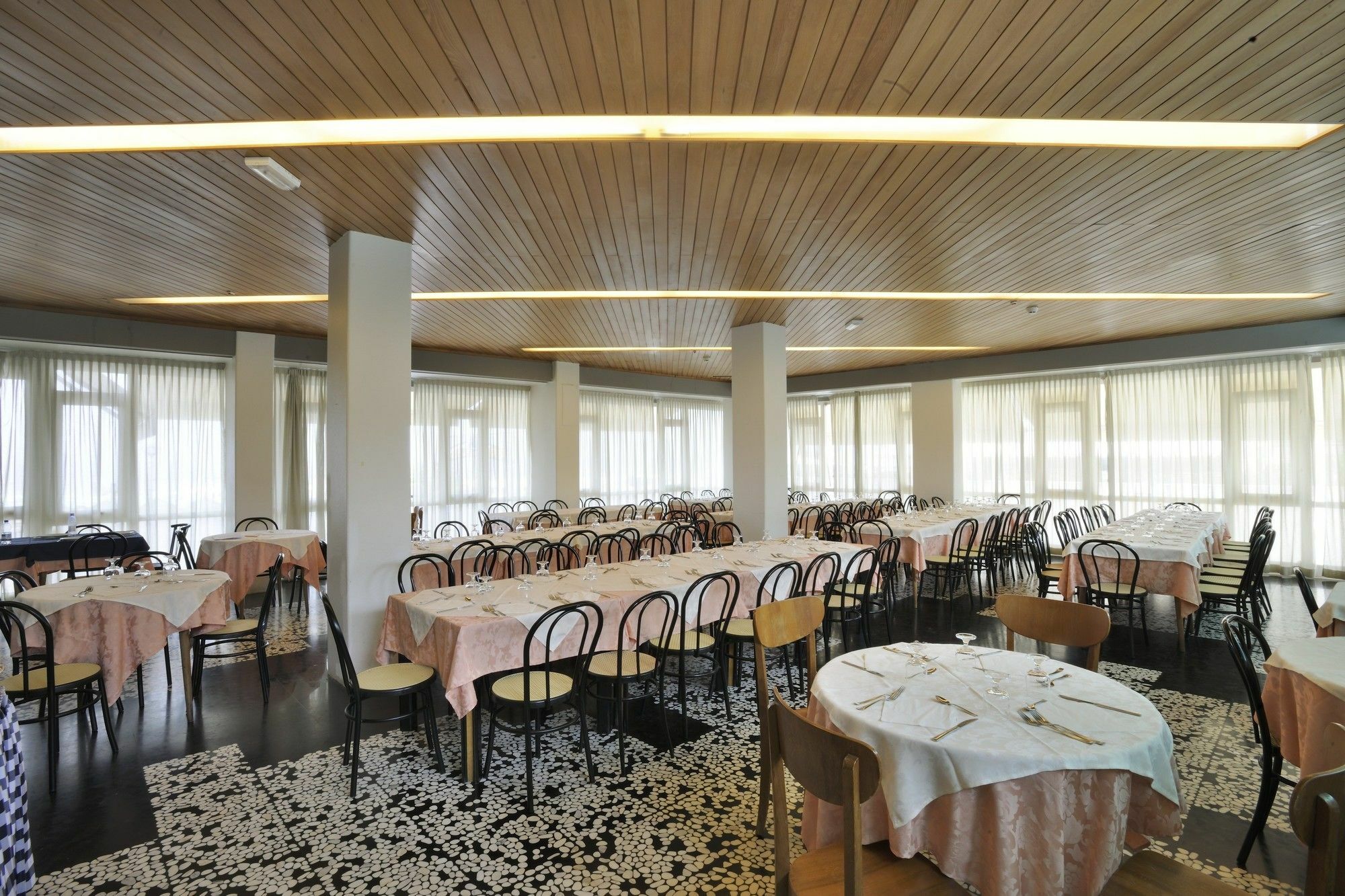 Hotel President'S Pesaro Bagian luar foto